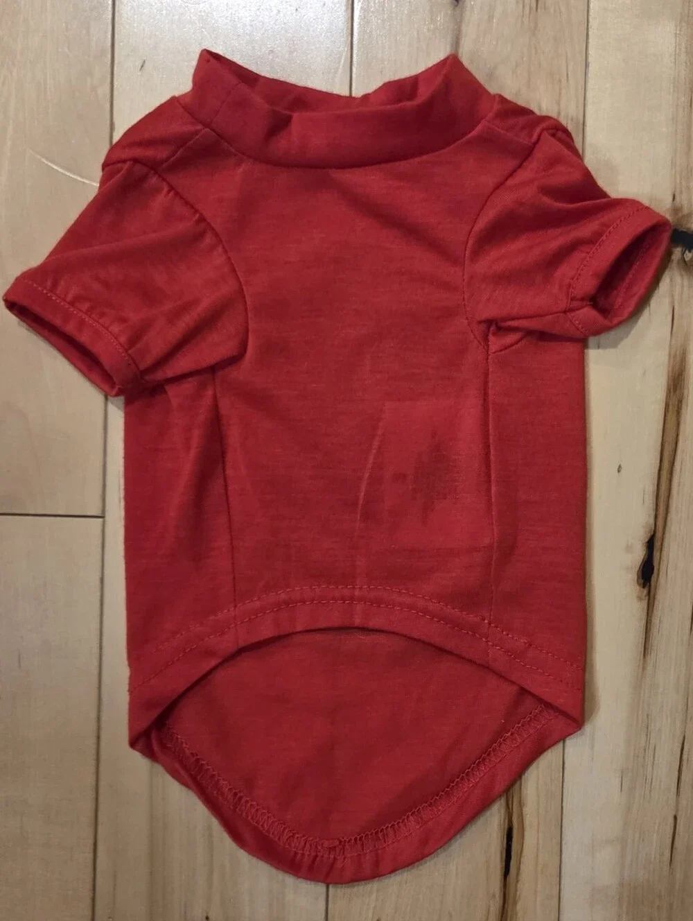 NEW BUC-EE'S Red Dog Apparel (S)